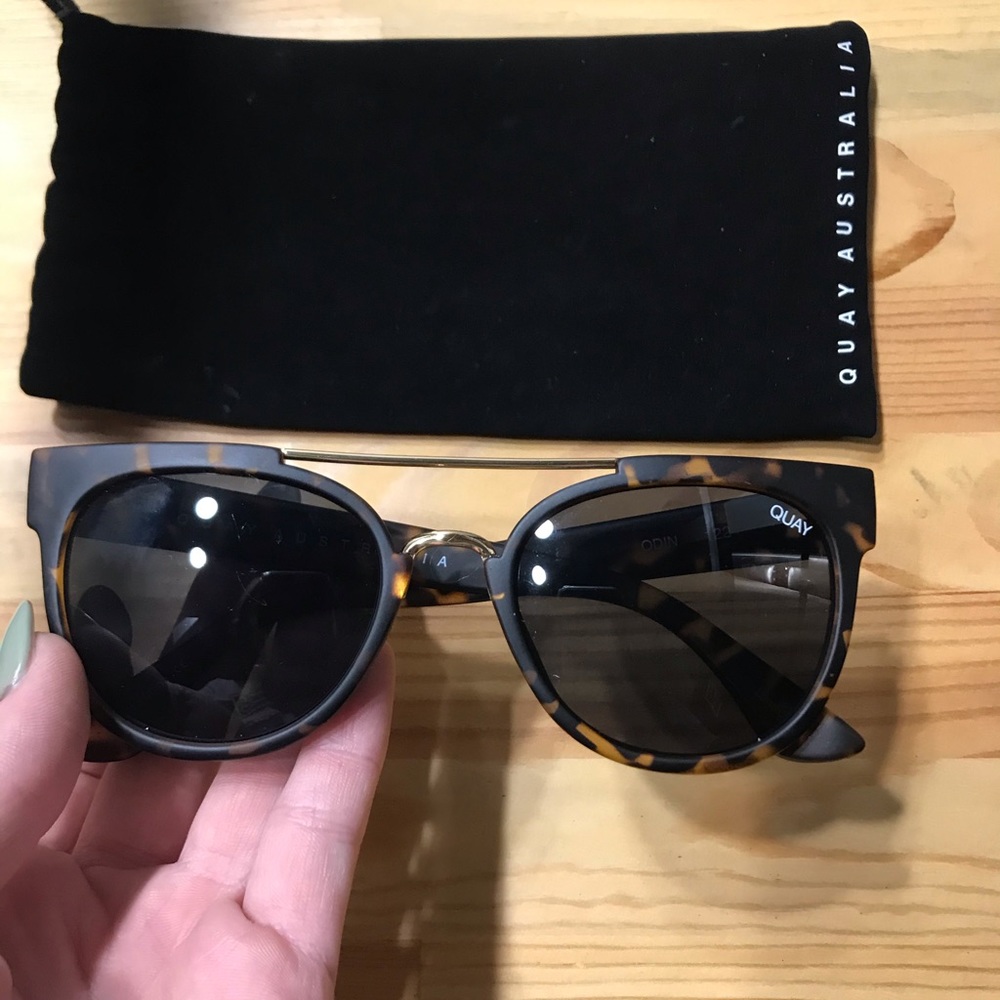 Quay sunnies
